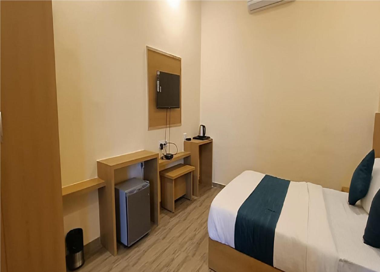 Hotel Fun Park Sānand Dış mekan fotoğraf