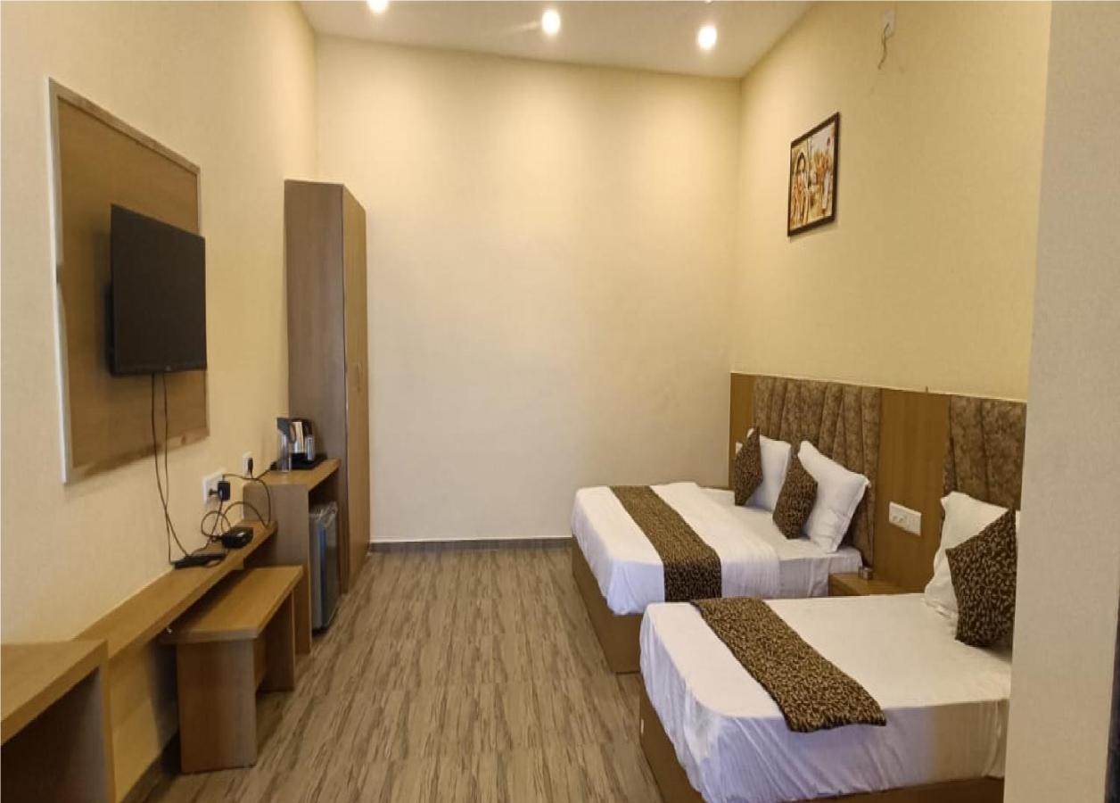 Hotel Fun Park Sānand Dış mekan fotoğraf
