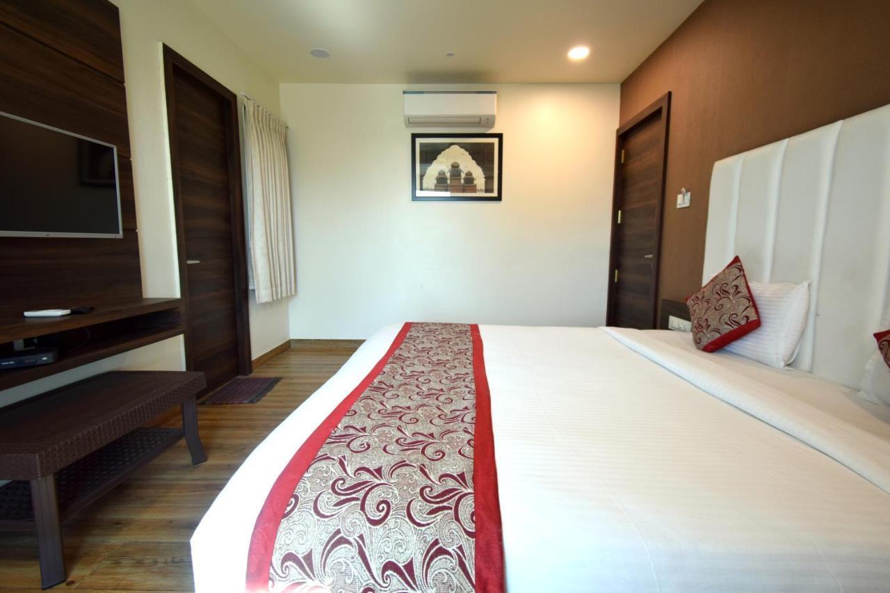 Hotel Fun Park Sānand Dış mekan fotoğraf