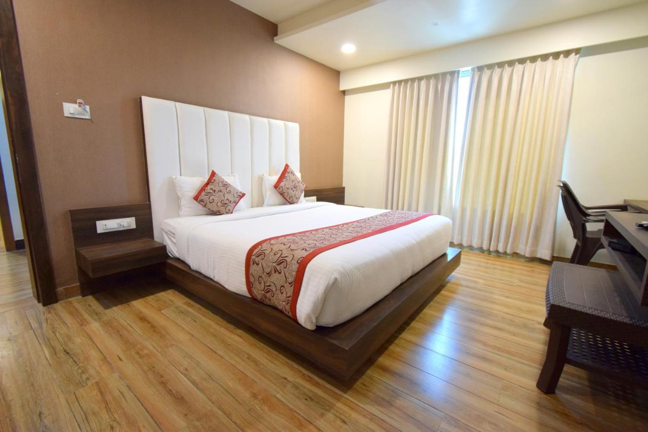 Hotel Fun Park Sānand Dış mekan fotoğraf