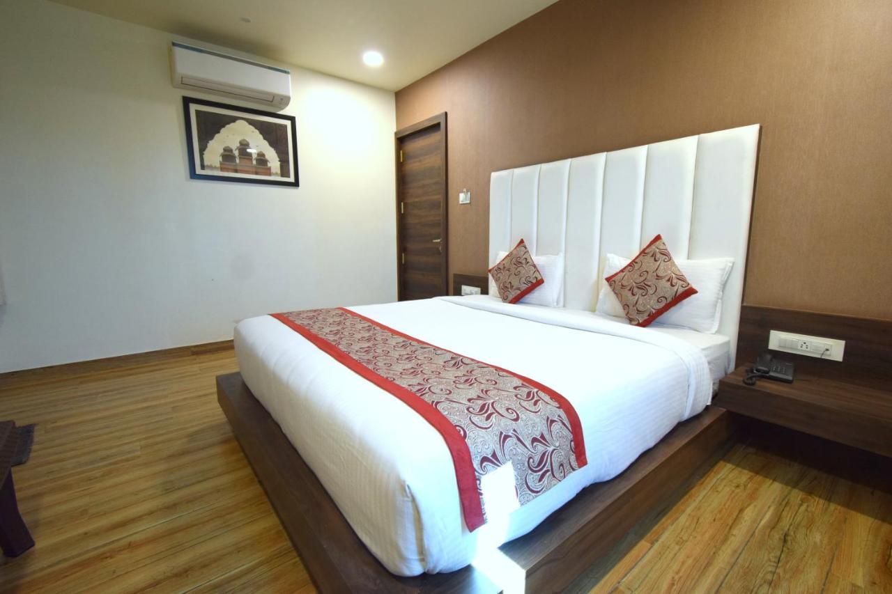 Hotel Fun Park Sānand Dış mekan fotoğraf