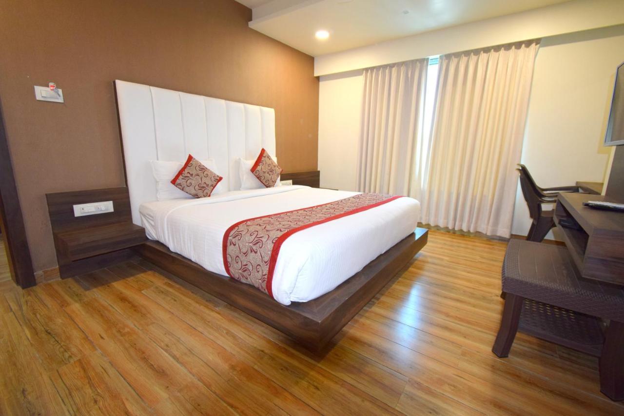Hotel Fun Park Sānand Dış mekan fotoğraf