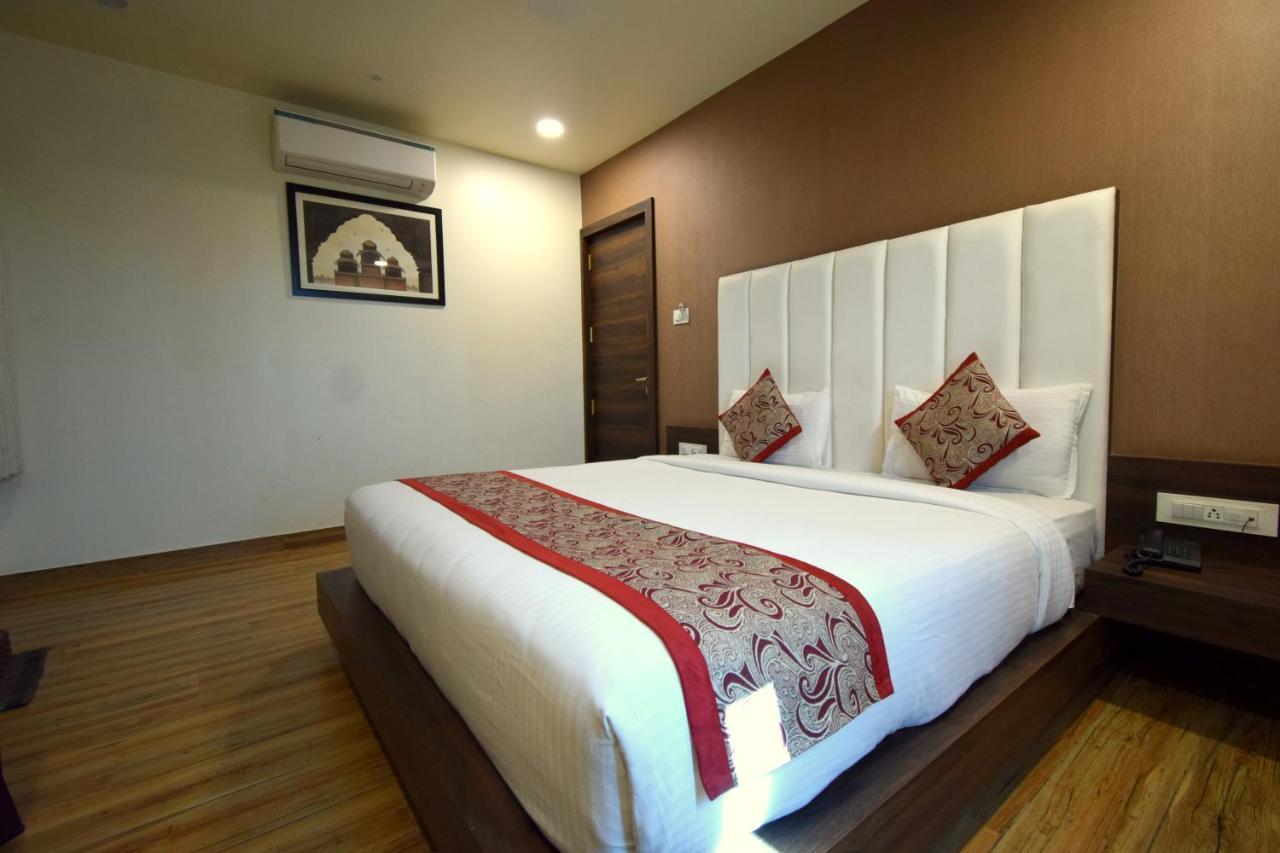 Hotel Fun Park Sānand Dış mekan fotoğraf